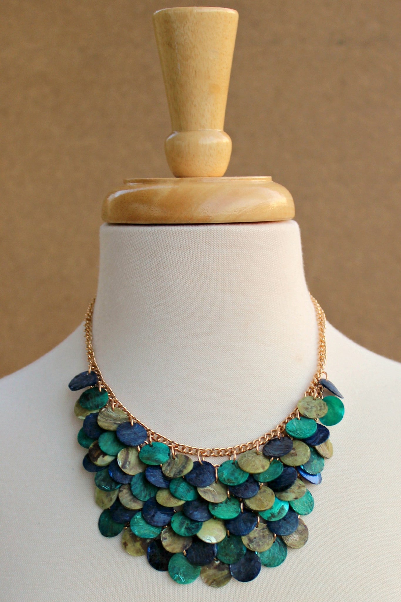 Shell Disk Bib Necklace, Multi